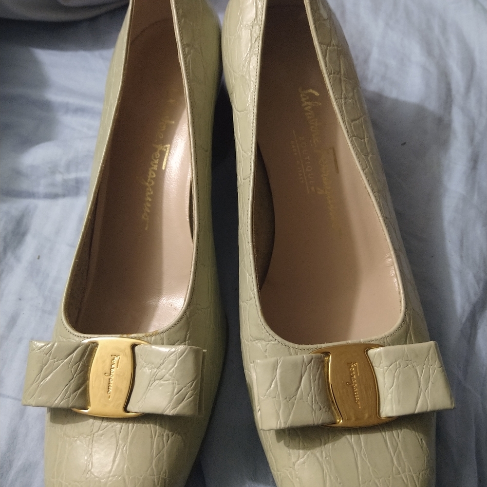 Ferragamo women loafers